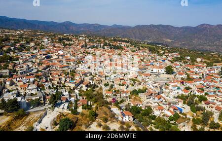 Vue aérienne de Pano Lefkara, Chypre. Banque D'Images