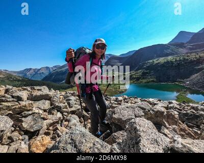 Randonnée jusqu'au col du lac Ann, Collegiate West sur le sentier de 485 Mile Colorado Trail, Colorado Banque D'Images