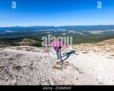 Randonnée jusqu'au col du lac Ann, Collegiate West sur le sentier de 485 Mile Colorado Trail, Colorado Banque D'Images