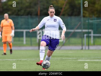 Sint Andries, Belgique. 18 octobre 2020. Britt Vanhamel (4 Anderlecht) photographié lors d'un match de football féminin entre Club Brugge Dames YLA et RSC Anderlecht Ladies le cinquième jour de match de la saison 2020 - 2021 de la Super League belge Scooore Womens, dimanche 18 octobre 2020 à Bruges, Belgique . PHOTO SPORTPIX.BE | SPP | DAVID CATRY David Catry | Sportpix.be | SPP Credit: SPP Sport Press photo. /Alamy Live News Banque D'Images