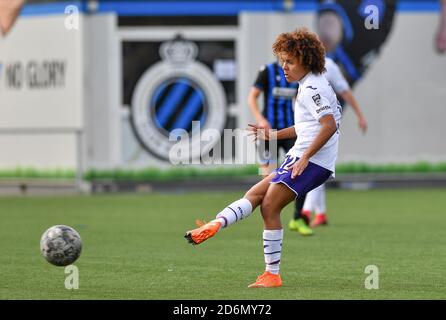 Sint Andries, Belgique. 18 octobre 2020. Kassandra Missipo (12 Anderlecht) photographié lors d'un match de football féminin entre le Club Brugge Dames YLA et RSC Anderlecht Ladies le cinquième jour de match de la saison 2020 - 2021 de la Super League belge Scooore Womens, dimanche 18 octobre 2020 à Bruges, Belgique . PHOTO SPORTPIX.BE | SPP | DAVID CATRY David Catry | Sportpix.be | SPP Credit: SPP Sport Press photo. /Alamy Live News Banque D'Images