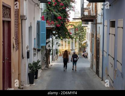 Étroite rue pavée arrière Pano Lefkara, Chypre. Banque D'Images