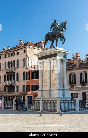 La statue équestre de Bartolomeo Colleoni. Une sculpture de la Renaissance à Campo Santi Giovanni e Paolo, Venise, Italie Banque D'Images