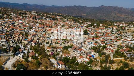 Vue aérienne de Pano Lefkara, Chypre. Banque D'Images