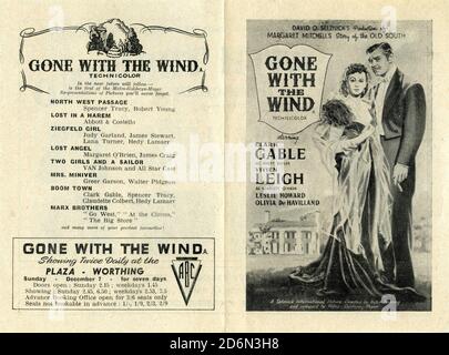 Couverture arrière et avant de British Herald / Flyer de la réédition de décembre 1947 au Plaza Cinema de Worthing de CLARK PIGNON et VIVIEN LEIGH en GONE AVEC LE VENT 1939 réalisateur VICTOR FLEMING roman Margaret Mitchell musique Max Steiner costumes Walter Plunkett producteur David O. Selznick Selznick International Pictures / Metro Goldwyn Mayer Banque D'Images