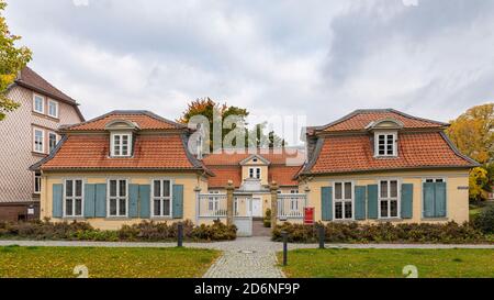 Lessinghouse est une résidence historique de l'écrivain et poète allemand Gotthold Lessing. La maison est située entre la bibliothèque d'août et le château de Wolfenbüttel. Banque D'Images