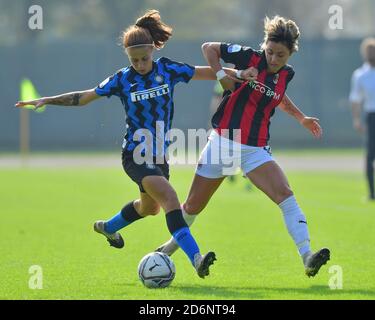 Milan, Italie. 18 octobre 2020. Pendant la série UN match féminin entre les femmes AC Milan et FC Inter femmes Cristiano Mazzi/SPP crédit: SPP Sport presse photo. /Alamy Live News Banque D'Images