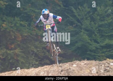 Myriam Nicole de France est vu en action pendant la finale de la coupe du monde de vélo de montagne UCI à Maribor. Banque D'Images