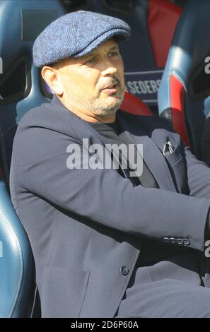 Sinisa Mihajlovic, entraîneur-chef d'Ologna, lors du match de football de la série italienne, Bologna FC contre U.S. Sassuolo au stade Renato Dall'Ara de Bologne, Banque D'Images