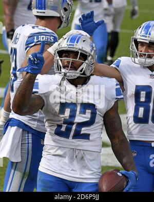 Jacksonville, États-Unis. 18 octobre 2020. Les Detroit Lions en course de retour d'Andre Swift (32) célèbrent son touchdown au quatrième trimestre alors que les Lions rivalisent contre les Jaguars au TIAA Bank Field de Jacksonville, Floride, le dimanche 18 octobre 2020. Les Lions ont battu les Jaguars 34-16. Photo de Joe Marino/UPI crédit: UPI/Alay Live News Banque D'Images