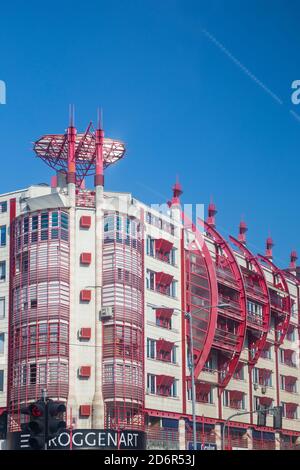 Serbie, Belgrade, Nouvelle Belgrade, bâtiment sur le boulevard Mihajla Pupina Banque D'Images