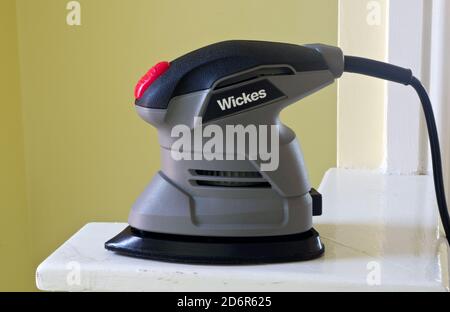 Wickes Electric Palm Sander Power Tool, Royaume-Uni Banque D'Images