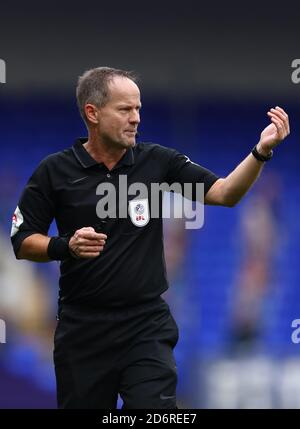 Arbitre, Robert Lewis - Ipswich Town v Accrington Stanley, Sky Bet League One, Portman Road, Ipswich, Royaume-Uni - 17 octobre 2020 usage éditorial seulement - des restrictions DataCo s'appliquent Banque D'Images