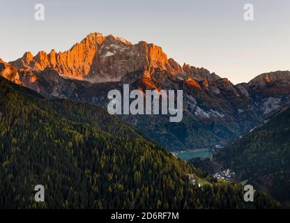 Montagne Civetta dans le Veneto. La Civetta est l'une des icônes des Dolomites. Les dolomites de la Vénétie font partie du patrimoine mondial de l'UNESCO. Ue Banque D'Images