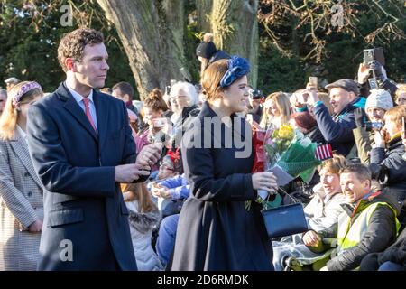 La princesse Eugénie & Jack Brooksbank revenant de l'église le jour de Noël 2019 sur le Sandringham Estate à Norfolk, UK Banque D'Images