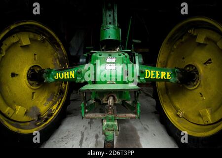 Un tracteur John Deer au Fanshawe Pioneer Village à Londres Ontario Banque D'Images