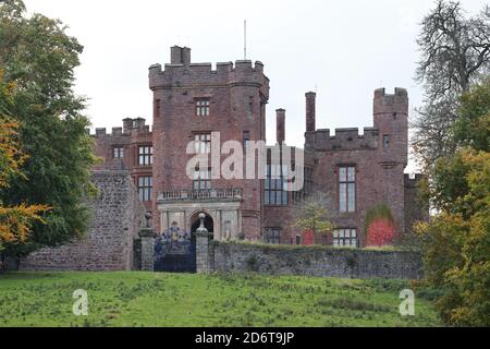 Porte nord-est du château de Powis, Welshpool, Powys, royaume-uni Banque D'Images