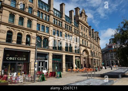 The Corn Exchange, Manchester, un bâtiment classé de catégorie II contenant plusieurs unités de vente au détail et de restauration. Banque D'Images