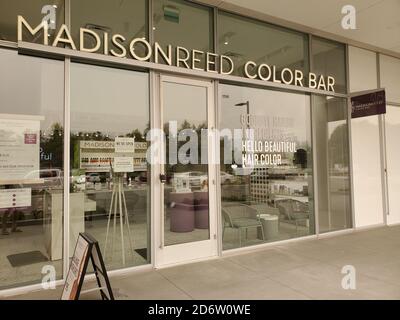 Façade avec enseigne au magasin Madison Reed Color Bar à San Ramon, Californie, le 8 septembre 2020. () Banque D'Images