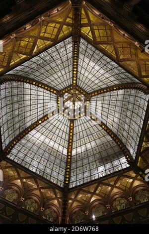 Intérieur, Maison Brudern - Cour de Paris, Budapest, Hongrie, Brudern-haz - Parizsi udvar, Magyarország, Europe Banque D'Images