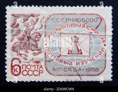 MOSCOU RUSSIE - 25 NOVEMBRE 2012 : un timbre imprimé en URSS montre le Comité consultatif d'études postales de Moscou, vers 1968 Banque D'Images