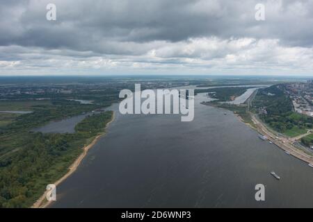 Vue imprenable sur la Volga à Nijni Novgorod. Banque D'Images