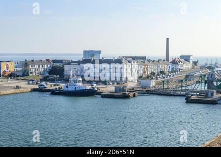 France, Loire Atlantique, Saint Nazaire, bassin de Saint Nazaire et pont levant d'entrée sud du port de Saint Nazaire // France, Loire-Atlantique Banque D'Images