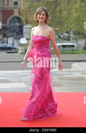 Katie Derham photographiée lors du lancement de la BBC Proms 2011, au Albert Memorial à Hyde Park, dans le centre de Londres. Banque D'Images