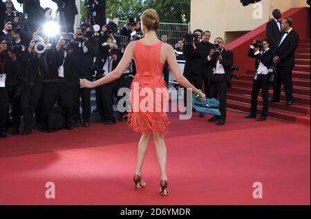 Frederique Bel arrive à la première de l'artiste, lors du 64ème Festival International du film de Cannes, au Palais des Festivales à Cannes, France. Banque D'Images