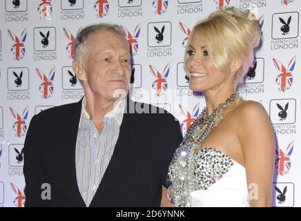 Hugh Hefner et Crystal Harris arrivent à la fête de lancement du Playboy Club à Mayfair, Londres. Banque D'Images