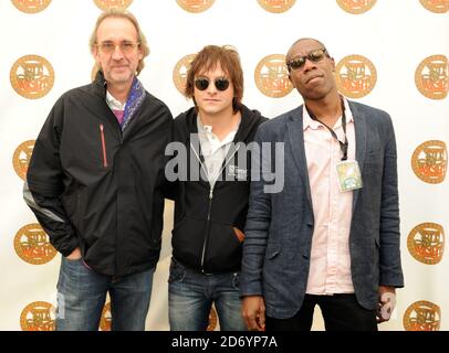 Mike et The Mechanics photographiés en coulisses au Festival de l'île de Wight, au parc Seaclose à Newport. Banque D'Images