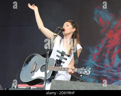 KT Tunstall se déroule au Latitude Festival à Henham Park, Suffolk Banque D'Images