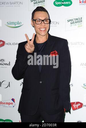 GOK WAN assiste au spectacle Specsavers porteur de la grande finale de l'année, à la station électrique de Battersea, dans le sud de Londres. Banque D'Images