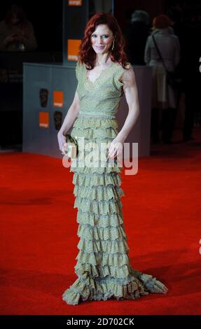 Emilia Fox arrive pour les Orange British Academy film Awards 2012 à l'Opéra Royal, Bow Street, Londres Banque D'Images