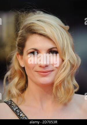 Jodie Whittaker arrive aux Olivier Awards, à l'Opéra royal du centre de Londres. Banque D'Images