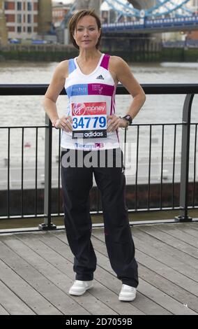 Amanda Mealing fréquentant une cellule photo avant le marathon de Londres, au Tower Hotel dans le centre de Londres. Banque D'Images