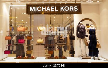 ROME, ITALIE - 27 JUILLET 2015. Magasin Michael Kors à Rome, Italie. Michael Kors est un designer de sacs à main et d'accessoires de luxe Banque D'Images