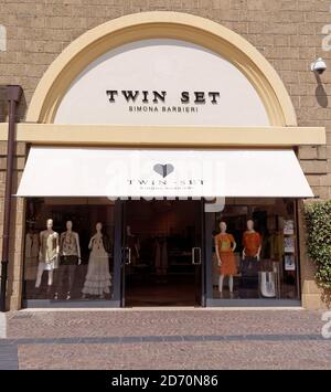 ROME, ITALIE - 27 JUILLET 2015. Simona Barbieri, un magasin à deux lits, à Rome, en Italie. Simona Barbieri est une marque de luxe pour femme mode Banque D'Images