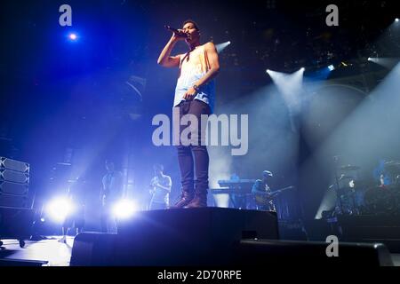 Harley Alexander-Sule de Rizzle donne des coups de pied au Roundhouse de Camden, Londres, dans le cadre du festival iTunes. Banque D'Images