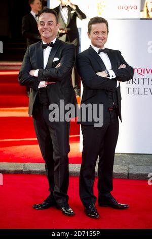 ANT et DEC arrivent pour les Arqiva British Academy Television Awards 2014 au Theatre Royal, Drury Lane, Londres. Banque D'Images