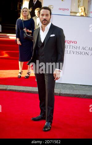 Jeremy Piven arrive aux Arqiva British Academy Television Awards 2014 au Theatre Royal, Drury Lane, Londres. Banque D'Images