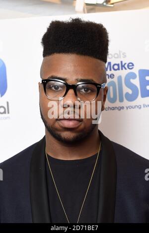 MNEK participe à la soirée Make Might Noise de Global, à Supernova à Londres, afin de recueillir des fonds pour aider les enfants et les jeunes défavorisés à travers le Royaume-Uni. Banque D'Images