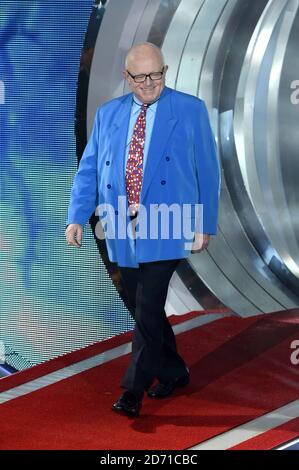 Ken Morley arrive au lancement de Celebrity Big Brother 2015 Banque D'Images