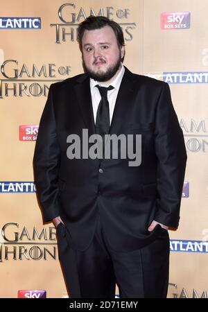 John Bradley participe à la première mondiale de la cinquième série de Game of Thrones à la Tour de Londres, Londres. Banque D'Images