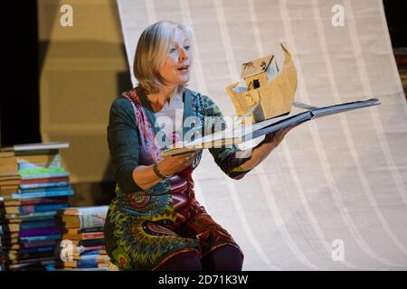 Danyah Miller sur scène lors d'un photocall pour moi, je crois en licornes, au Vaudeville Theatre de Londres. Le spectacle aura lieu du 1er au 31 août 2015. Banque D'Images