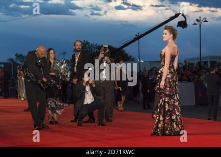 Amber entendu arriver à la première de la Danish Girl, au 72e Festival du film de Venise à Venise, Italie. Banque D'Images