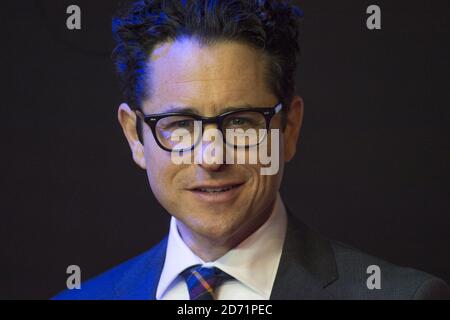 Jj Abrams assistant à la première de 'Star Wars: The Force Awakens' à Leicester Square, Londres Banque D'Images