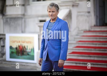 Viggo Mortensen assistant à la première pour Captain Fantastic, à Somerset House à Londres. (Crédit photo : Matt Crossick/EMPICS Entertainment) Banque D'Images