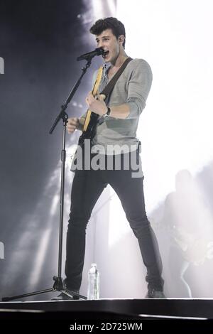 Shawn Mendes se présentant au Jingle Bell ball de Capital avec Coca-Cola à l'arène O2 de Londres. Date de la photo: Dimanche 4 décembre 2016. Le crédit photo devrait se lire: Matt Crossick/ EMPICS Entertainment. Banque D'Images