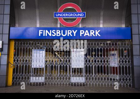 La station de Finsbury Park, dans le nord de Londres, est fermée, car les travailleurs du métro de la capitale ont poursuivi une grève de 24 heures. Banque D'Images